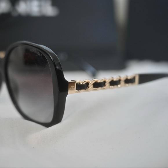 CHANEL Black / Gold Butterfly Sunglasses - Picture 4 of 9